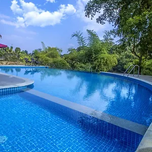 Pepper Wayanad With Swimming Pool Kattikkulam